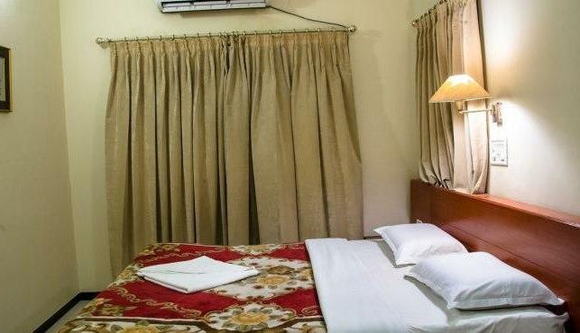 Hotel Bombay Tiffanys Mysore Eksteriør bilde